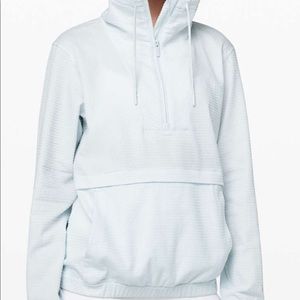 Lululemon pack light pullover